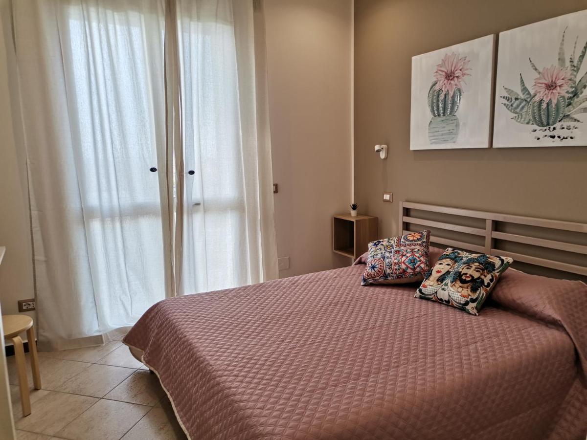 カリーニ Le Metro Bed & Breakfast エクステリア 写真